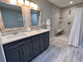 Waterfront Retreat w/ Free Activities & Cozy Vibes - Image 3
