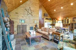 12 Mi to Staunton River: Nathalie Cabin w/ Deck - Image 5