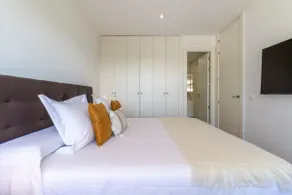 Modern apartment in downtown Colon - Image 5