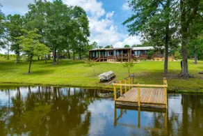 Spacious Buena Vista Cabin w/ Lake Views & Deck - Image 2