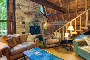 Resort Amenities: Family-Friendly DuBois Cabin - Image 2