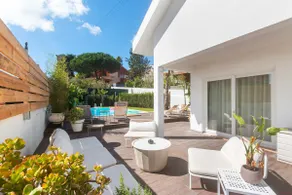 Retreat Villa, Hot tub, BBQ - Image 2