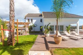 Retreat Villa, Hot tub, BBQ - Image 5