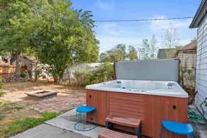 Downtown Hot tub, 2BR / 2BA & full kitchen - Image 4