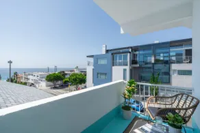 Oceanview I King Suite I Steps from the Ocean - Image 5