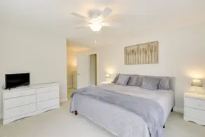 Beautiful Stay in Downtown Freeport - Image 3