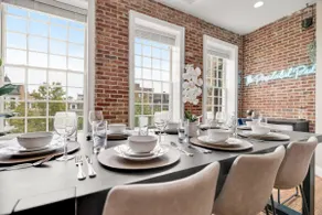 Luxe 7-BR Victorian Castle in the Nation's Capital - Image 4