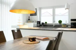 Idyllic vacation home - Image 5