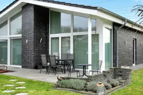 Idyllic vacation home - Image 2
