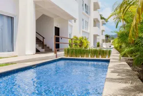Upstay: Modern Jacó Beach Getaway with Pool Access - Image 5