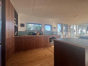 Summer Loving Waterfront Pet-Friendly House - Image 3
