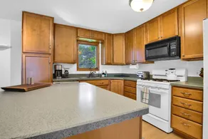 Hot Tub Open! Cozy lakeview Home! - Image 3