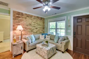 Charming Duplex: 12 Mi to UGA & Sanford Stadium! - Image 4