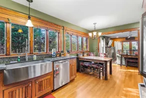 Scenic lakefront retreat with water access, private dock, grill, W/D & fireplace - Image 5