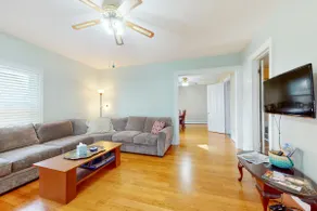 Walk to Town 3BR Finger Lakes Dog Friendly - Image 3
