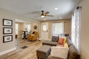 Welcoming Willoughby Home 1 Mi to Historic Dtwn - Image 5