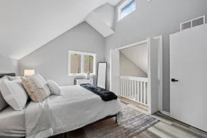 Luxury Condo w/Attached Garage - Image 5