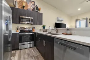 Modern 2BR Home w/Fenced Yard - Image 2