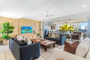 Alex Beach House - Image 5