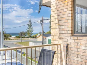 Kingscliff Beachfront Abode - Image 2