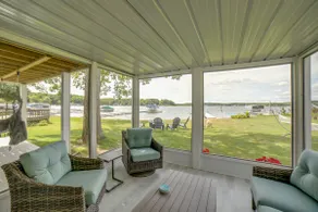 Lake Retreat w Fire Pit: Pierson Paradise - Image 2
