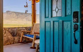 Teal Door Escape- country living close to town - Image 3