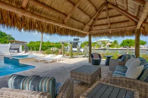Pool & Spa, Walk to Beach, Dock, Tiki, Lux Home - Image 5