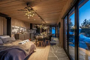 Winter Garden - Romantic accommodation - all amenities - Image 2