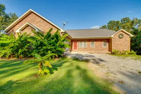 Spacious Home Near Norfork Lake w/ Wraparound Deck - Image 3
