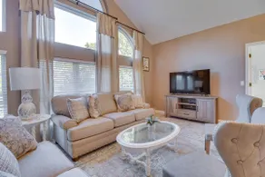 Spacious Home Near Norfork Lake w/ Wraparound Deck - Image 5