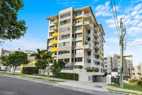 Nova Ocean Views Mooloolaba 2 Bedroom Apartment - Image 3
