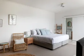 Saltwood - Image 4
