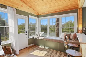 Serene Kentucky Lake Cabin, Hot tub & Kayaks - Image 2