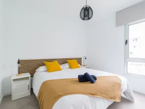 Stylishly refurbished and in perfect location - Image 3