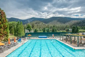 Modern Pine Mountain Club Cabin w/ Community Pool! - Image 3