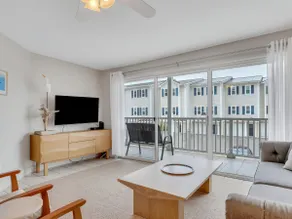 Modern Beach Condo, Heated Pool Access - Image 5