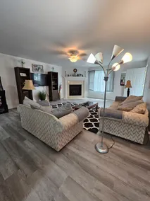 Niagara Shoreline Villa #2 - 2Bed / 1Bath - Image 2