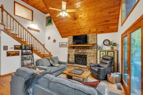 Lakefront Cabin Bordering Nat Park w/ Hot Tub! by RedAwning - Image 5