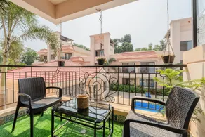 1BHK | Zero Airbnb Fee | Pink Lemonade | Pool - Image 5