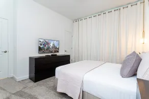 Chic Modern Marvel, Themed Beds, Private Pool - Image 5