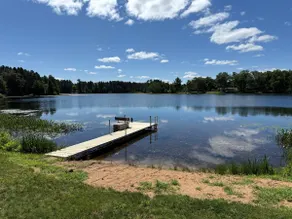 Quiet Cabin on the Shores of Tranquil Lake Mable - Image 2