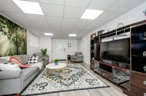 Luxury Basement Suite • Sleeps 5 - Image 2
