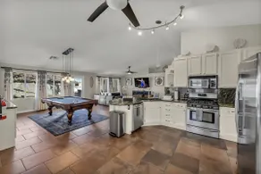 Heated Pool w/ Hot Tub & Game Room Near Strip - Image 2
