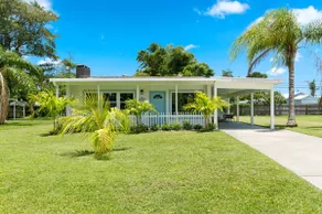 Hotel Quality- Coastal & Contemporary - Image 3