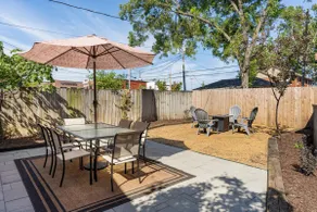 Main House at Cherry Street 4bdr - Image 5