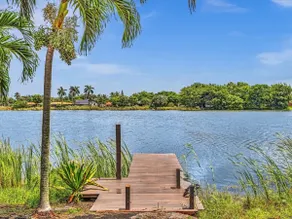 Charming 2BR Lakefront Cottage in Davie near Beach - Image 2
