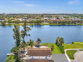 Charming 2BR Lakefront Cottage in Davie near Beach - Image 4