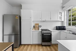 Modern Comfort | Heart of Camberwell - Image 3