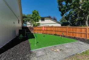 Spacious home with Game Room, Hot Tub & Sauna! - Image 5
