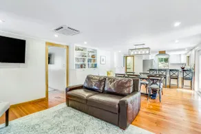 Picturesque 3BR Mountainview Mount Walker Inn - Image 2